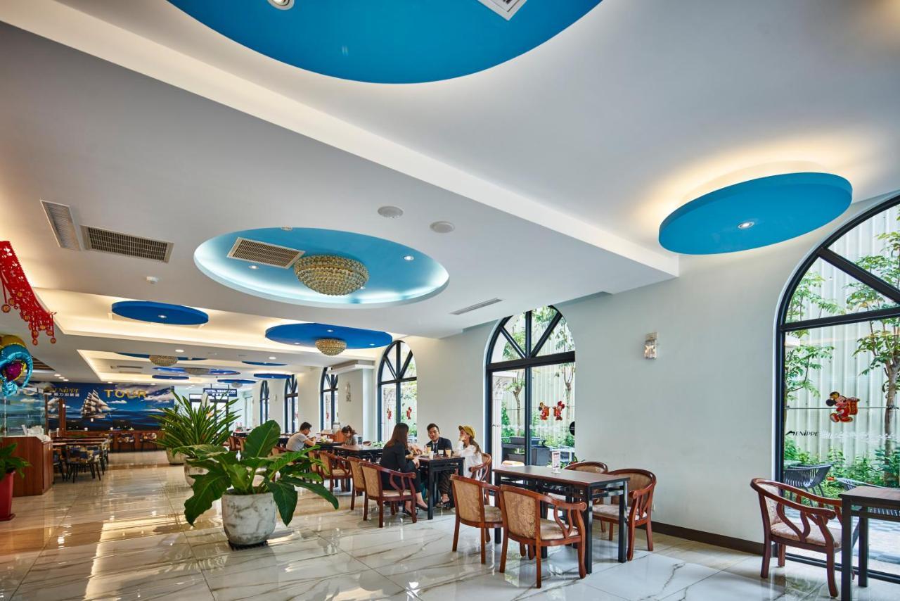 Menippe Hotel Kaohsiung Esterno foto
