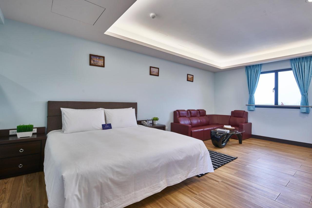 Menippe Hotel Kaohsiung Esterno foto
